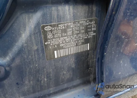 2013 Hyundai Elantra Limited from USA, damaged, VIN KMHDH4AE8DU618060